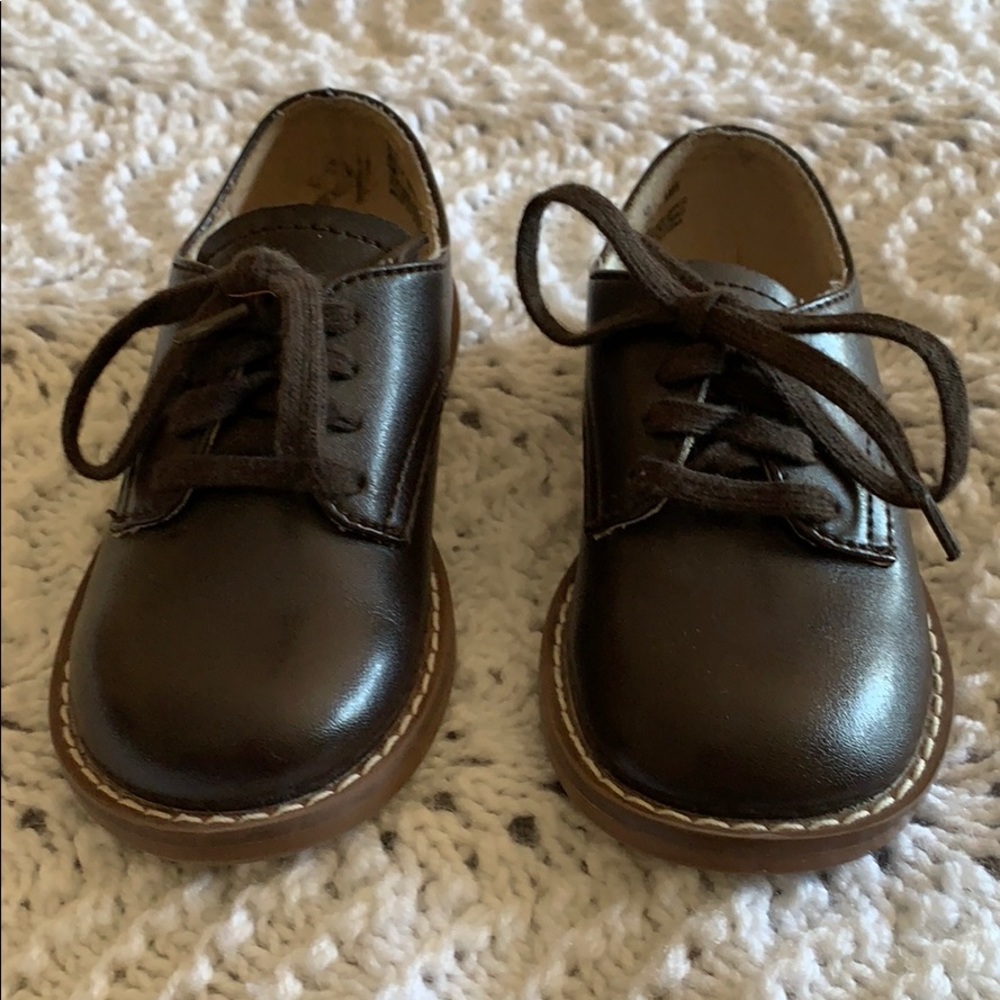Toddler brown dress shoes